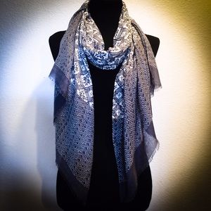 Brand new lightweight scarf NWOT