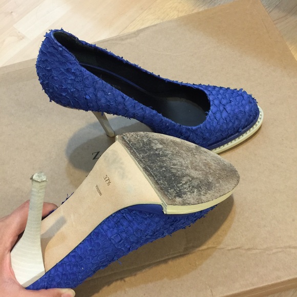 Alexander Wang blue textured heels Sz 37.5 GUC - Picture 3 of 4