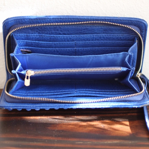 Blue studded wallet - Picture 2 of 2