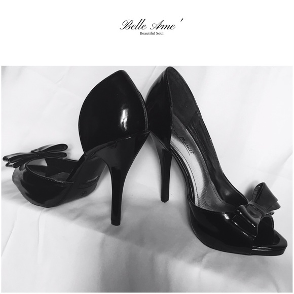 👠Sexy open toe with bow accent in black .🌹😘