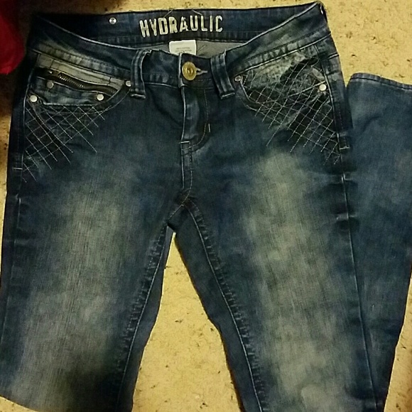Cool Skinny Jeans with unique embellishings!