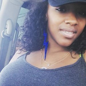 Meet your Posher, Regine