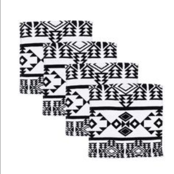 VS PINK Aztec Washcloth Set