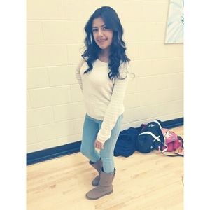 Meet your Posher, Rebeca