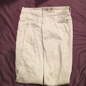 White Abercrombie & Fitch jeans
