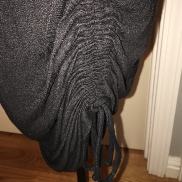 Black tunic - Picture 3 of 3