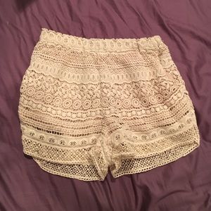 Alythea shorts with pretty design