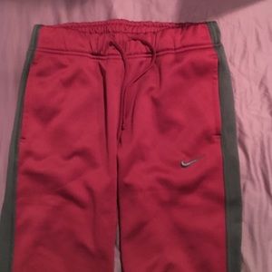 Nike therma fit sweats