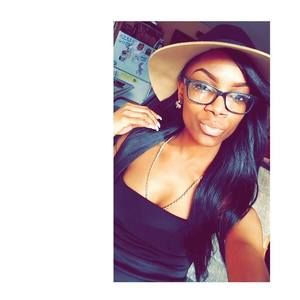 Meet your Posher, Jade