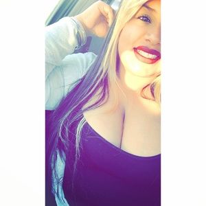 Meet your Posher, Ivonne