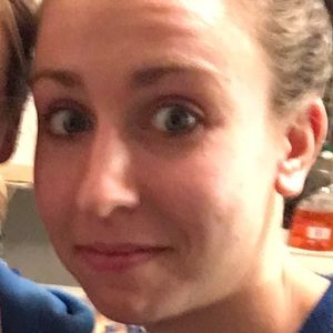 Meet your Posher, April