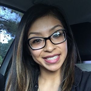 Meet your Posher, Perla