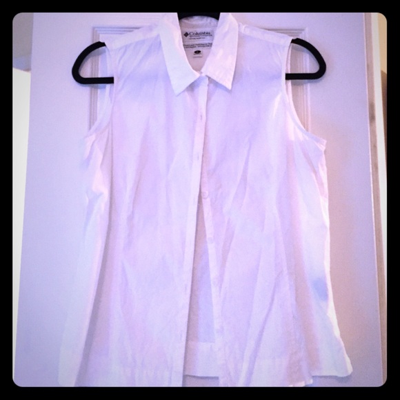 White button down sleeveless shirt from Columbia