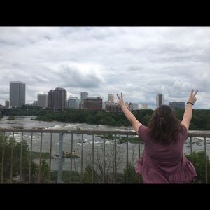 Meet your Posher, Lucy