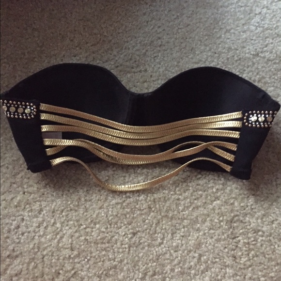 Victoria secret swimsuit top size 32D NWOT