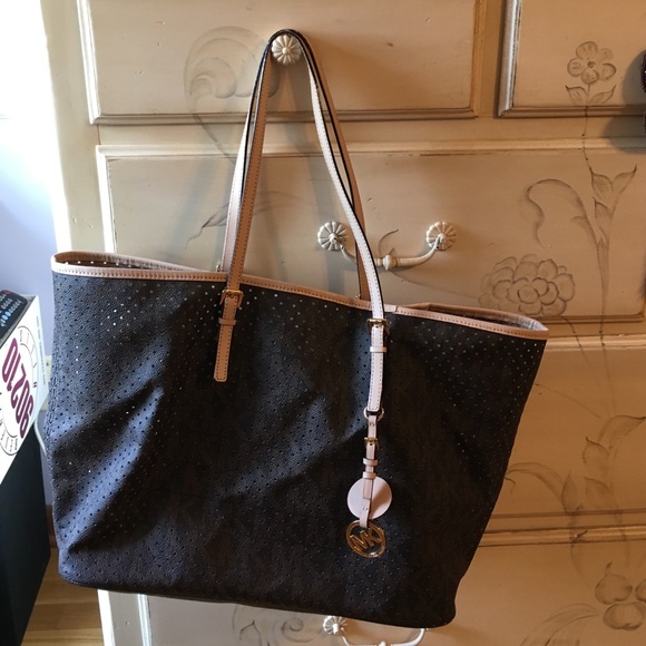Michael Kors jet set tote