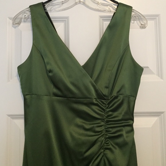 Donna Ricco Green Stretch Satin Dress - Picture 2 of 4