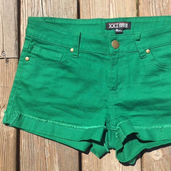 XXI Kelly Green Denim Shorts
