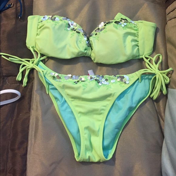 Bathing suit set