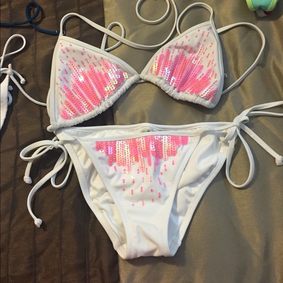 Victoria secret bathing suit set