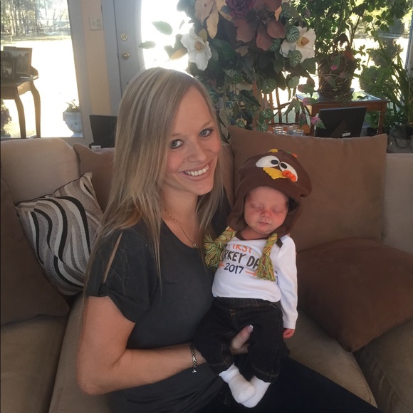 Meet your Posher, Vanessa - Picture 2 of 2