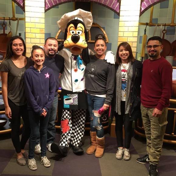 Meet your Posher, Lorraine