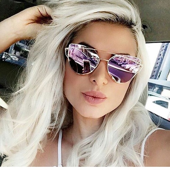 Gorgeous Sunglasses Pink! - Picture 2 of 3