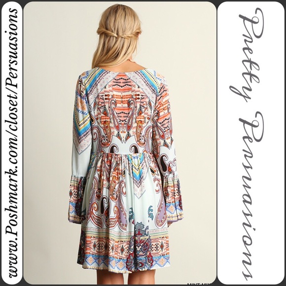 NWT Paisley Print Bell Sleeve Boho Dress - Picture 3 of 3