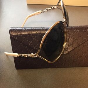 Gucci Marina Chain Swarovski Crystals Sunglasses