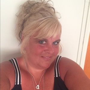 Meet your Posher, Michele