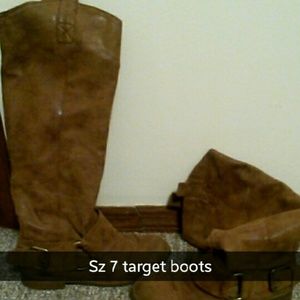 SOLD ❌❌❌Target boots