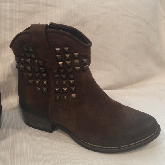 Brown studded bootie.