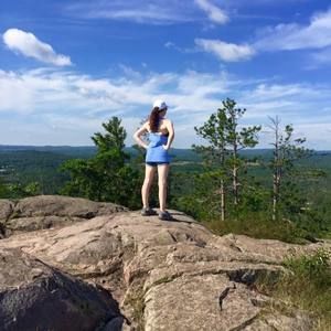 Meet your Posher, Nicole