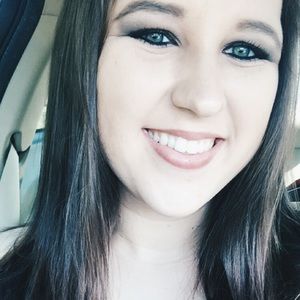 Meet your Posher, Brianna