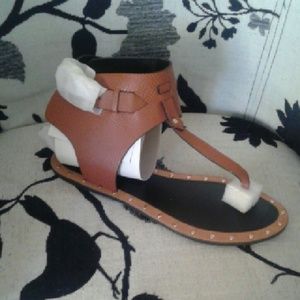Brand new Qupid sandal