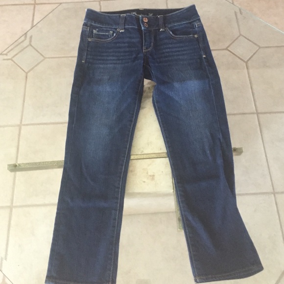 American Eagle cropped jeans