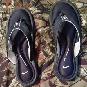 Nike Memory Foam Flip Flops