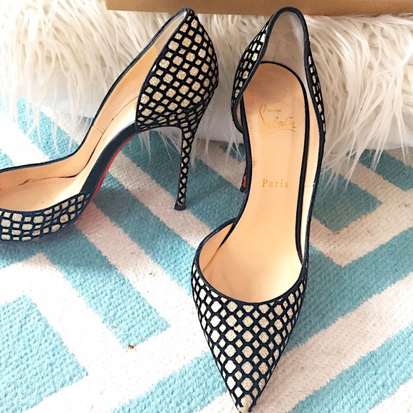 🔥 SOLD! Christian Louboutin Iriza Pumps - Picture 4 of 4