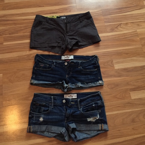 Hollister Pants - Bundle of size 3 shorts- Hollister and pacsun!