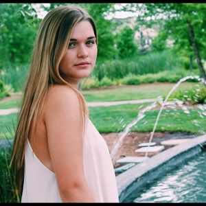 Meet your Posher, Lauren