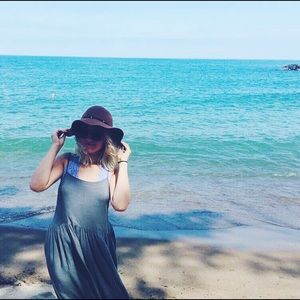 Meet your Posher, Brooke