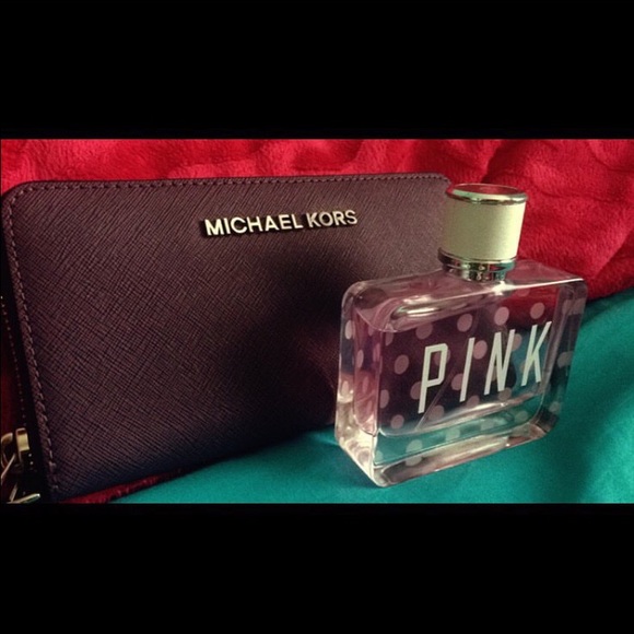 Michael Kors Wallet - Picture 4 of 4