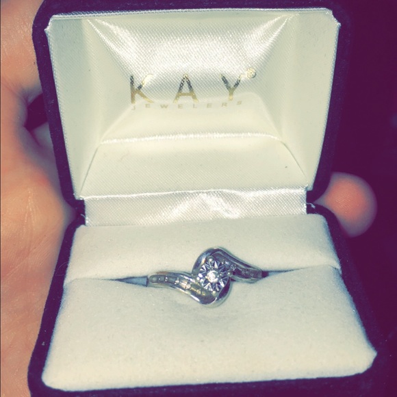 Diamond ring