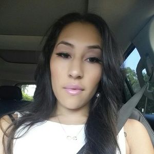 Meet your Posher, Cecilia