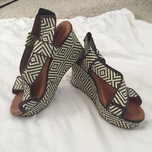 Lucky Brand Brown/White Wedges