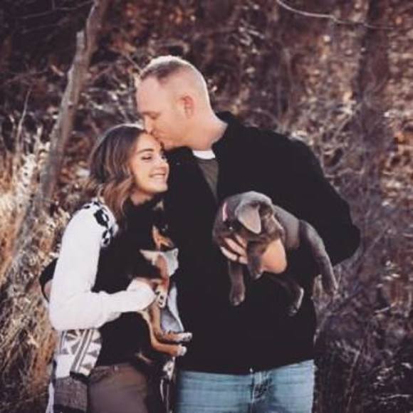 Meet your Posher, Desiree