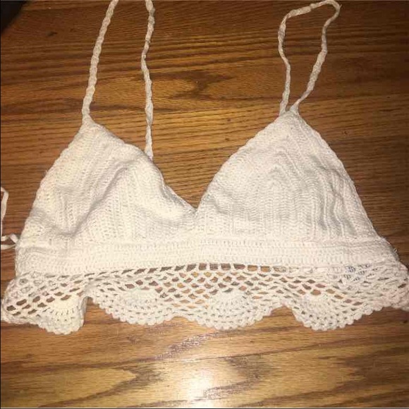 american eagle crochet top