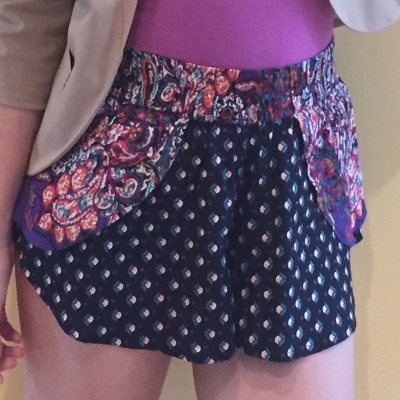 Flowy Pattern Shorts