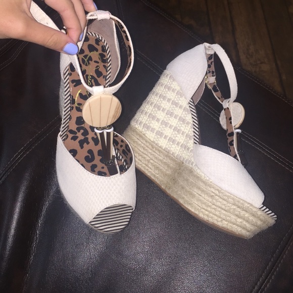 Jessica Simpson wedges