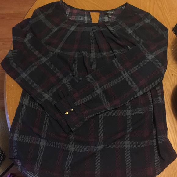 The Limited top size M. Navy, magenta and gray 💙